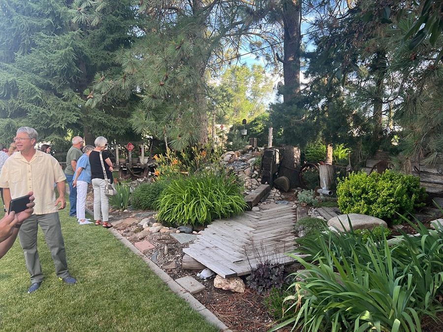 image of attendees at a featured garden in Weiser